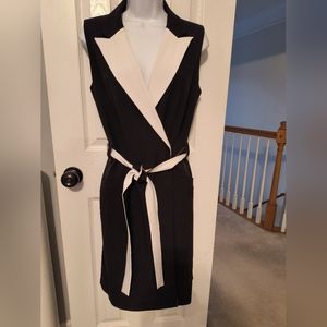 Calvin Klein Beautiful Black And White Wrap Dress size 10